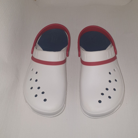 Crocs Men size 9 woman size 11 - Picture 5 of 8